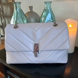 Elegant White Quilted Shoulder Bag